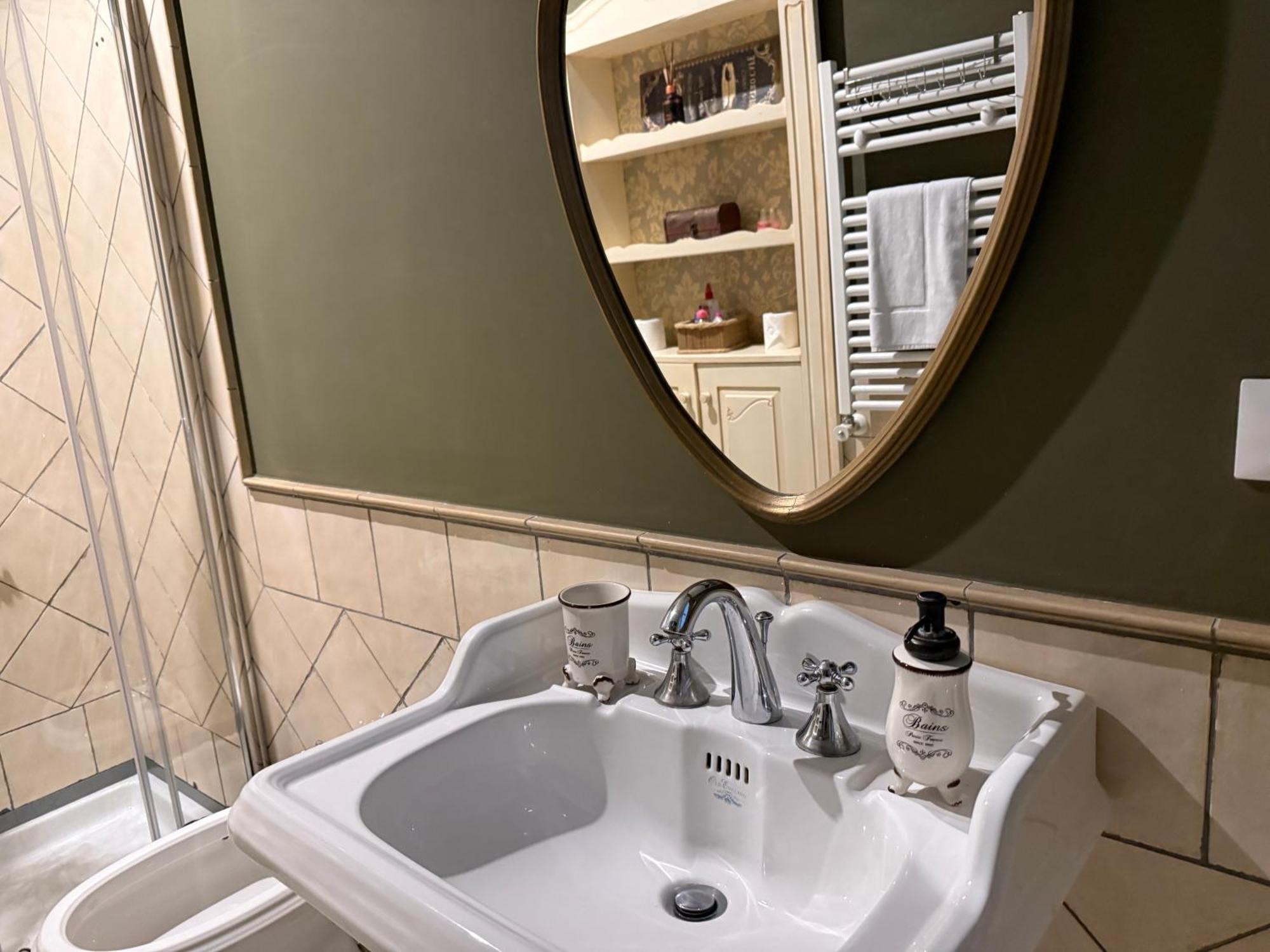 Dimora Scipione Crisanzio Appartement Bari Buitenkant foto